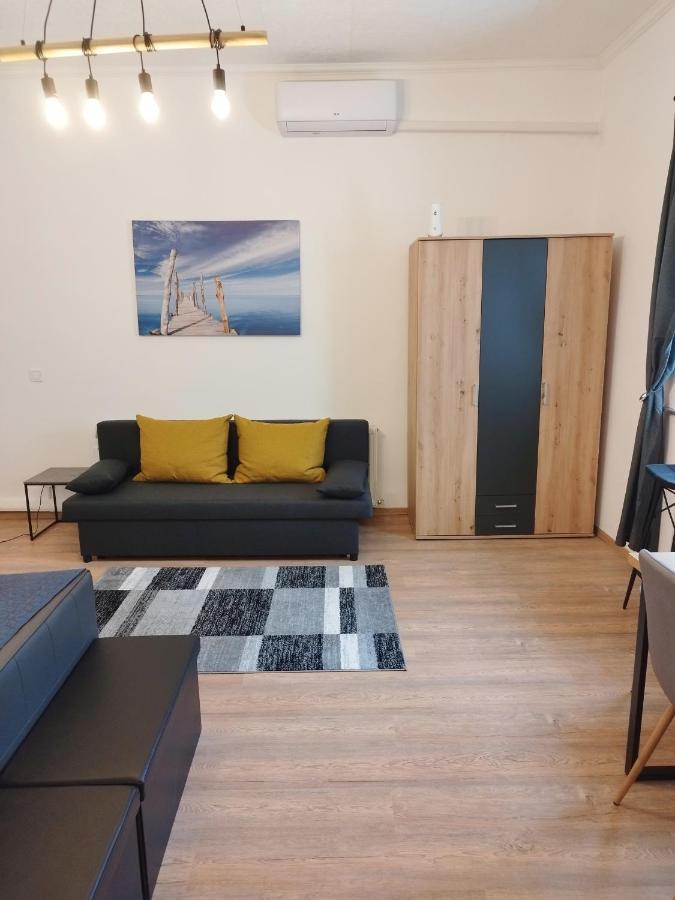 Holling Apartman Fertőboz Esterno foto
