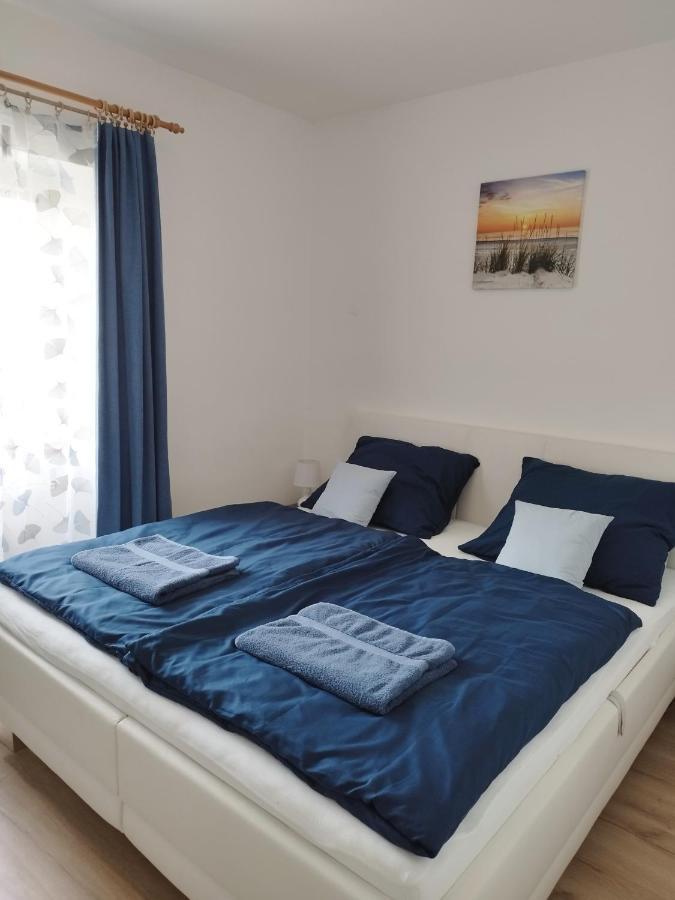 Holling Apartman Fertőboz Esterno foto