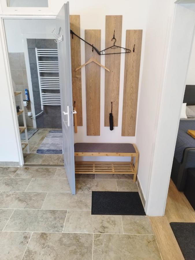 Holling Apartman Fertőboz Esterno foto