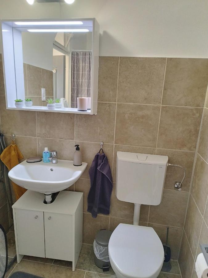 Holling Apartman Fertőboz Esterno foto