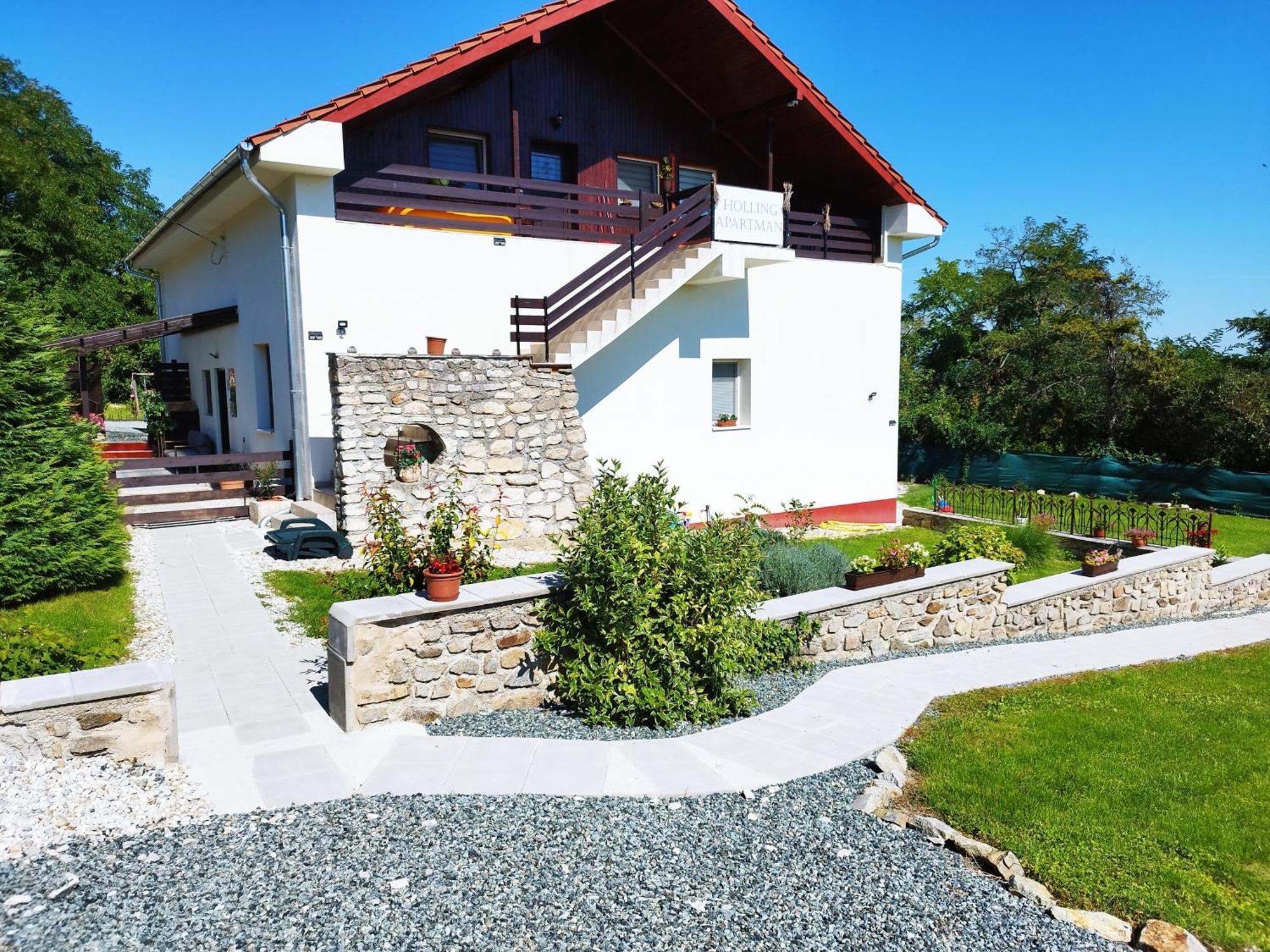 Holling Apartman Fertőboz Esterno foto